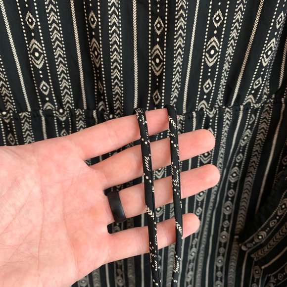 My Story Black & Cream Cold Shoulder Long Sleeve Blouse - Picture 6 of 9